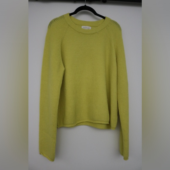 NWT- Velvet by Graham and Spencer- Brynne Cashmere Sweater- Size Large - Picture 4 of 8